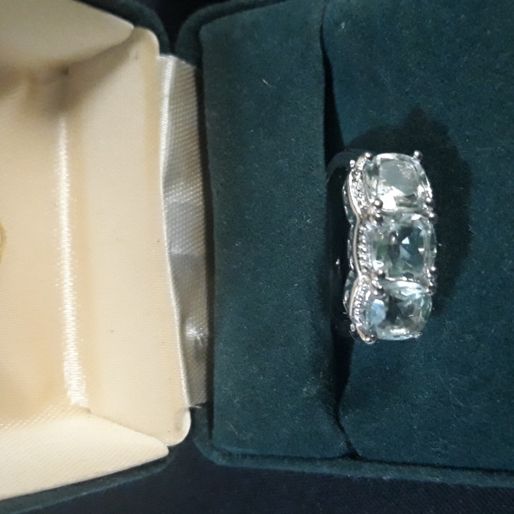 Genuine Green Amethyst Ring sz 6